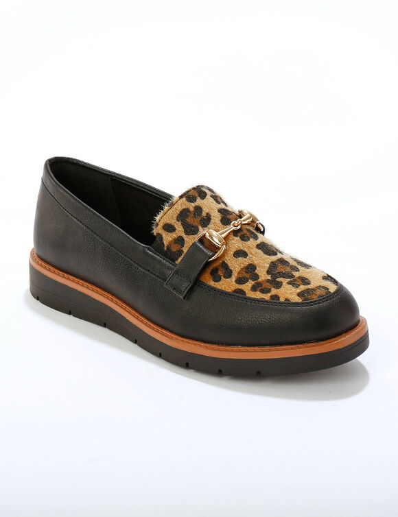 Mocassin à mors avec semelle compensée - imprimé peau de bête (noir / marron) Mocassin à mors avec semelle compensée - imprimé peau de bête (noir / marron)